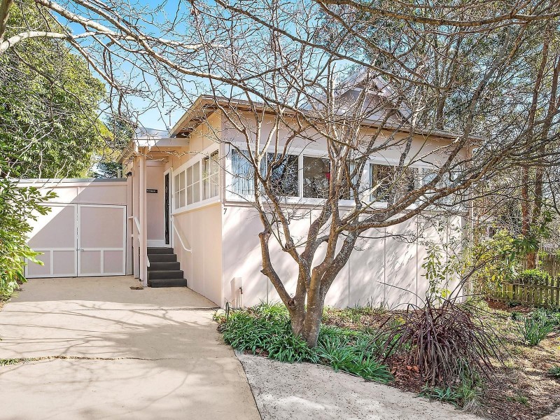 7 Dunmore Lane, Katoomba NSW 2780