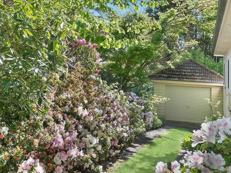 12 Coniston Road, Leura NSW 2780