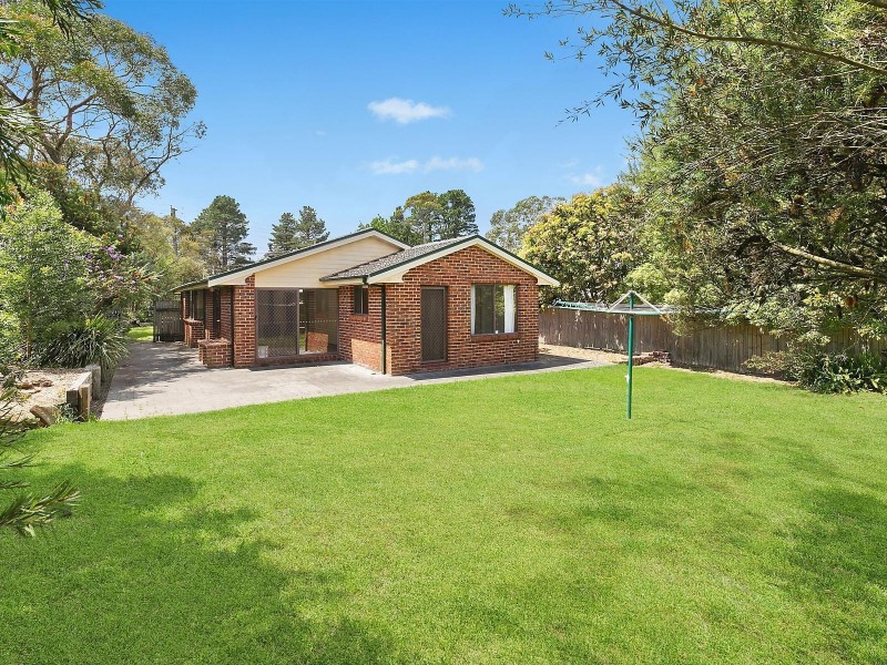 39 Tableland Road, Wentworth Falls NSW 2782