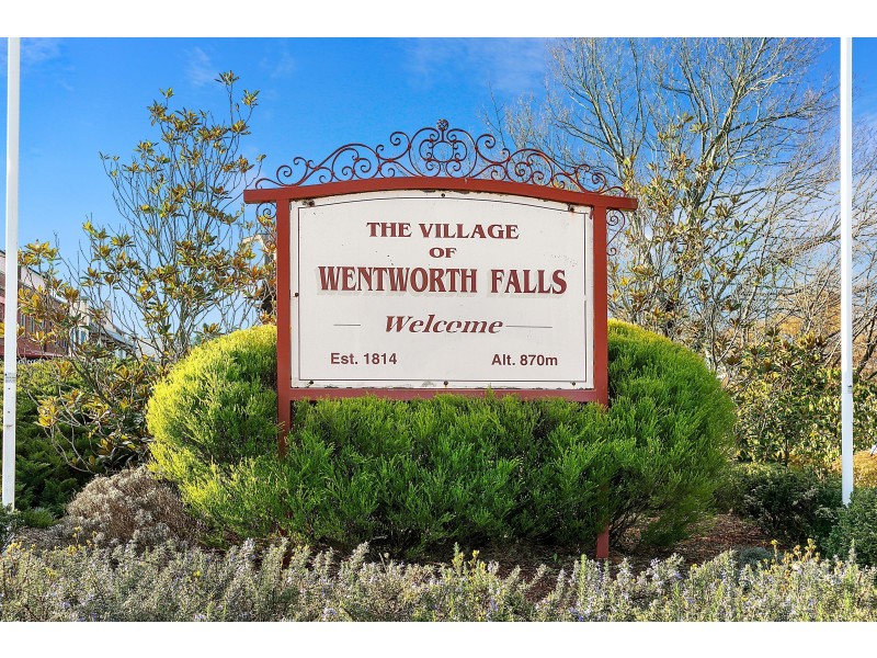 66-68 Henderson Road, Wentworth Falls NSW 2782