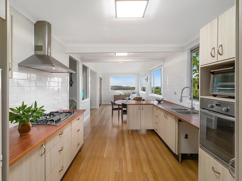 6 Kingsway, Hazelbrook NSW 2779