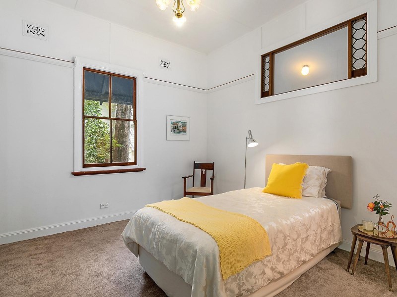 6 Kingsway, Hazelbrook NSW 2779