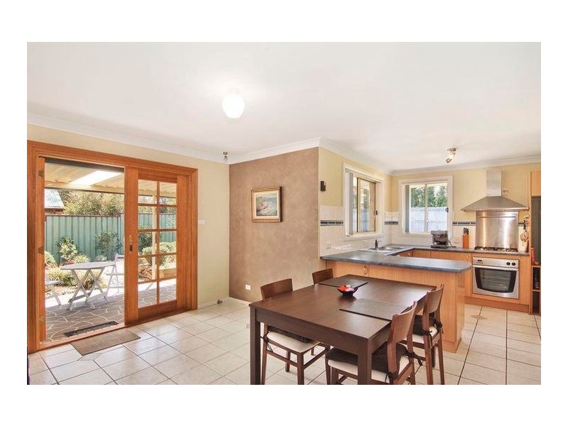 4 Maple Grove, Wentworth Falls NSW 2782