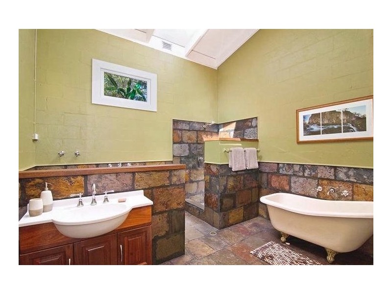 21 Jamieson Street, Wentworth Falls NSW 2782