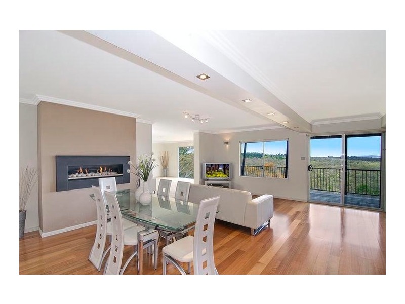 28 Maple Grove, Wentworth Falls NSW 2782