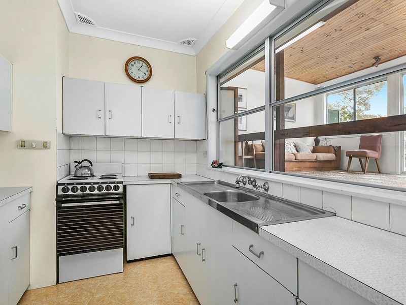 61 Fletcher Street, Wentworth Falls NSW 2782