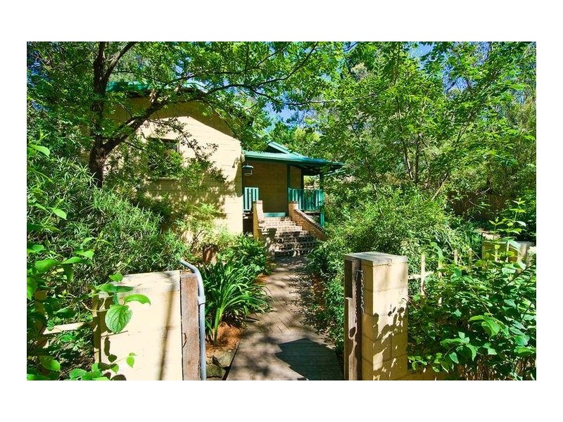 21 Jamieson Street, Wentworth Falls NSW 2782