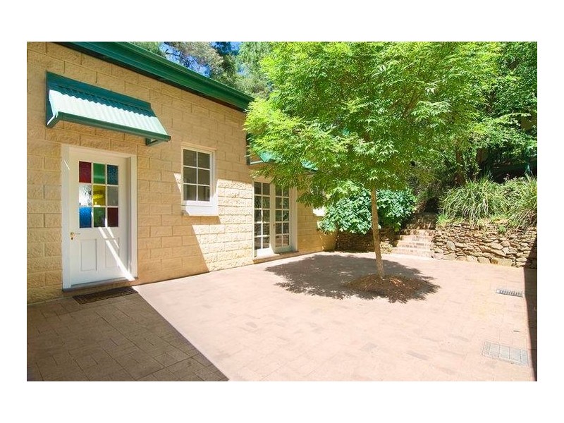 21 Jamieson Street, Wentworth Falls NSW 2782