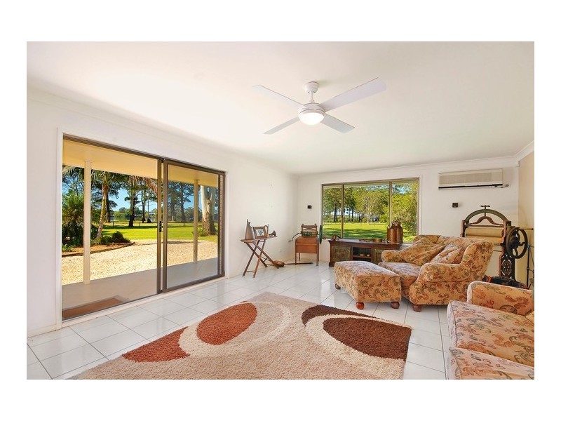 40 McMillan Drive, Blackmans Point NSW 2444