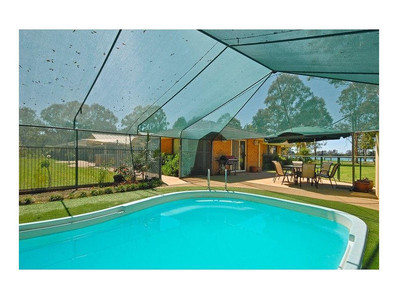 40 McMillan Drive, Blackmans Point NSW 2444