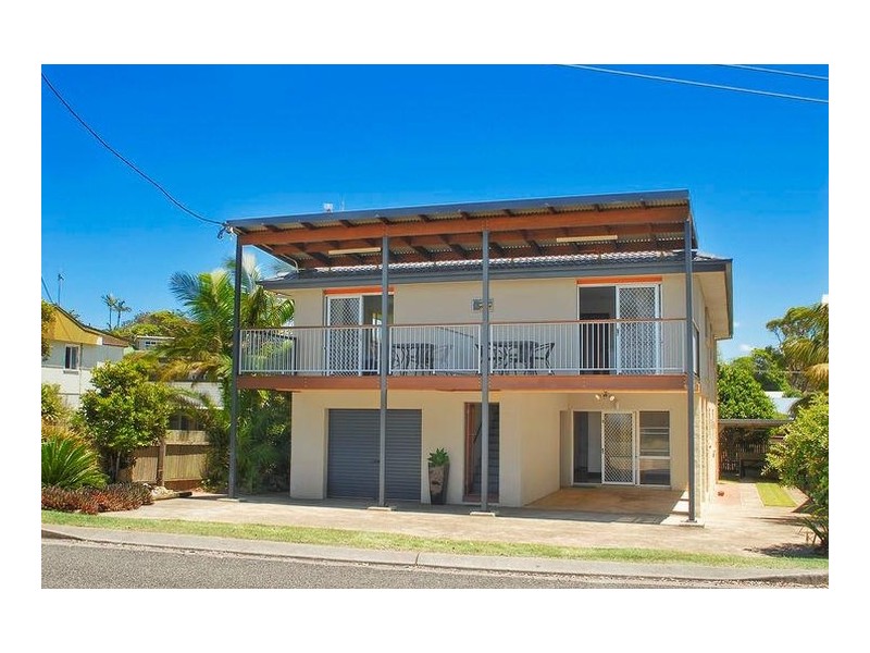 28 Bundella Avenue, Lake Cathie NSW 2445