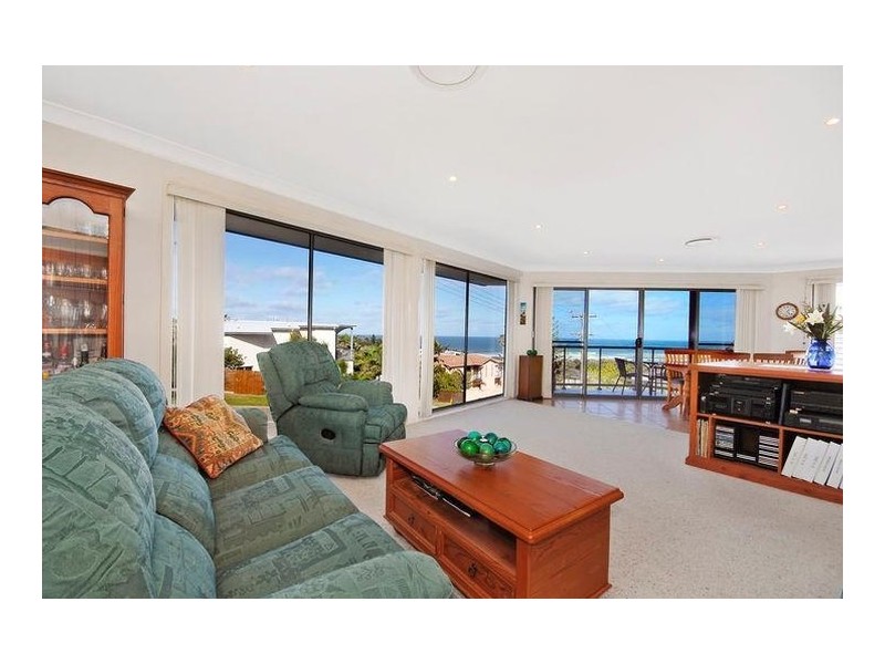 11 Lighthouse Road, Port Macquarie NSW 2444