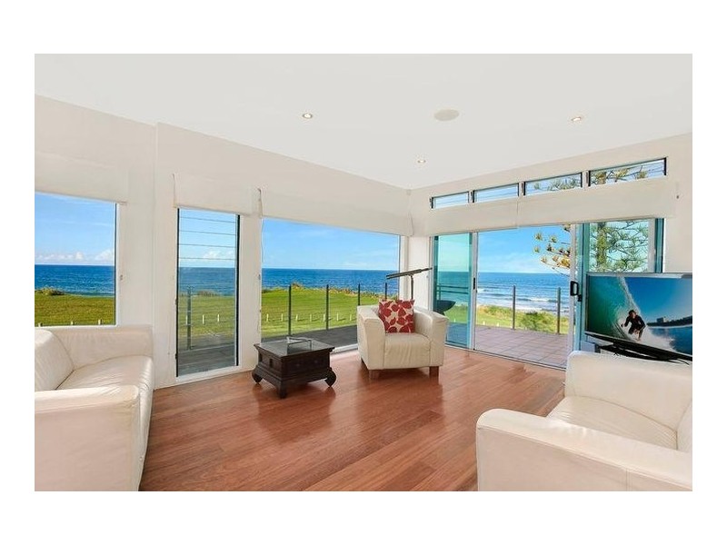 1 Marine Drive, Wallabi Point NSW 2430