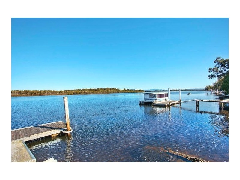 15 Riverside Drive, Port Macquarie NSW 2444