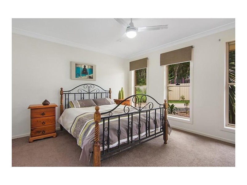 19 Lyrebird Place, Port Macquarie NSW 2444