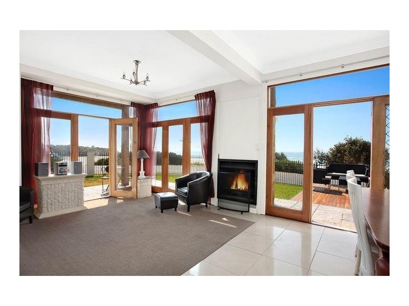 2 Bundella Avenue, Lake Cathie NSW 2445