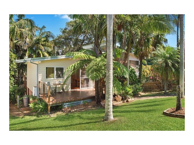 17 Lighthouse Road, Port Macquarie NSW 2444