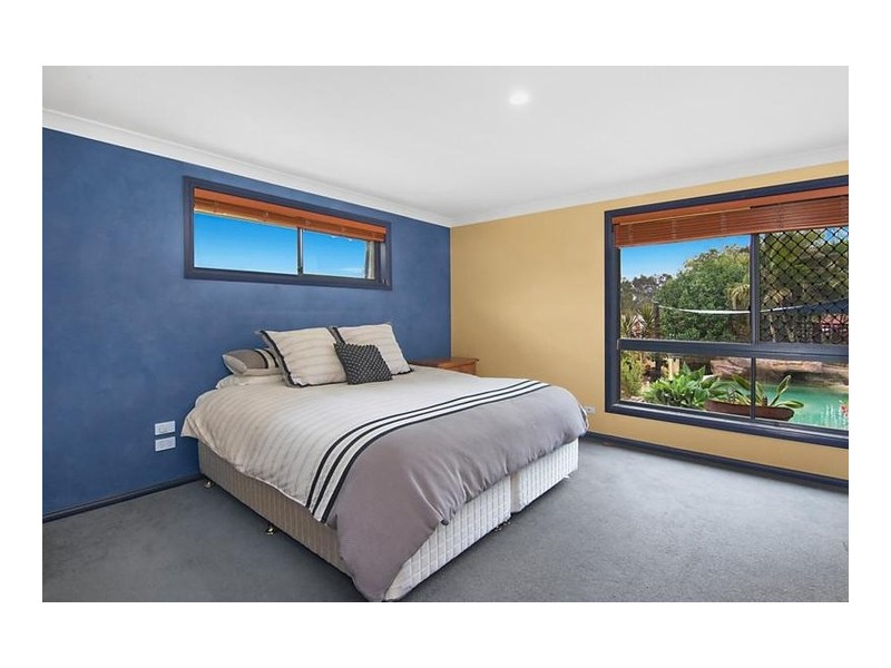 10 Solander Place, Lake Cathie NSW 2445