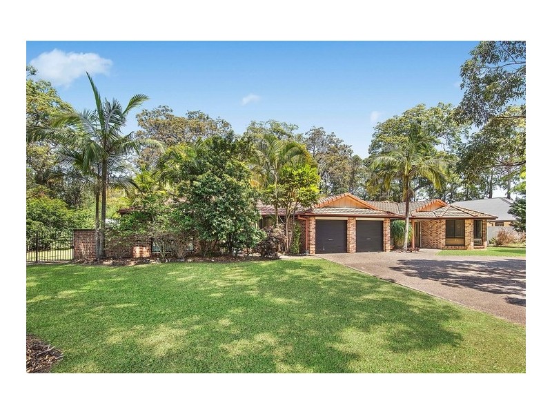 14 Fishermans Way, Lake Cathie NSW 2445