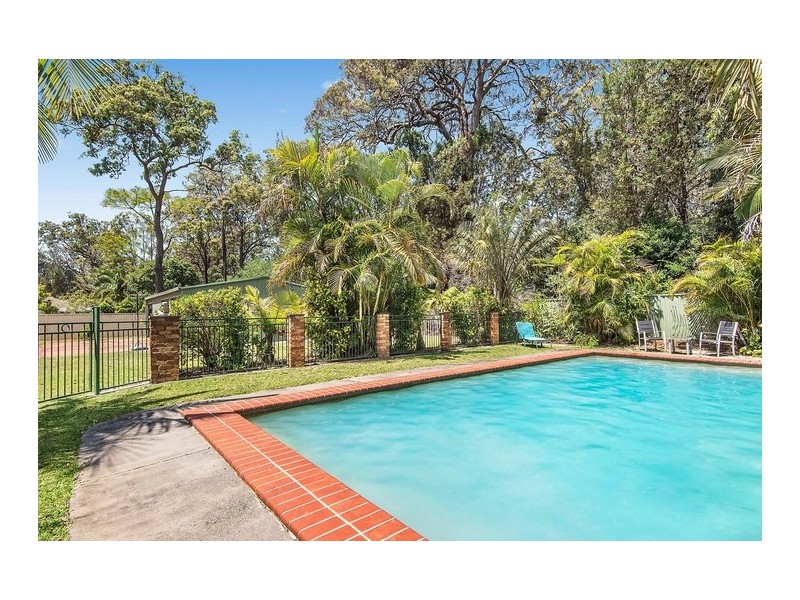 14 Fishermans Way, Lake Cathie NSW 2445