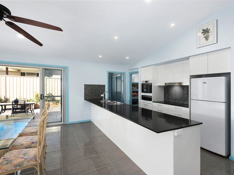 13 Kara Close, Lake Cathie NSW 2445