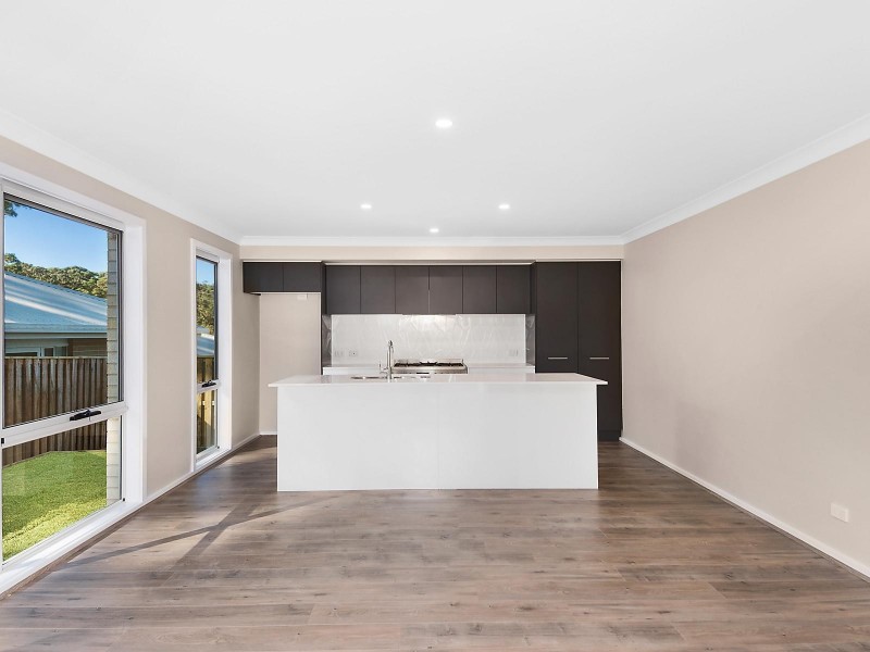 17 Strawberry Road, Port Macquarie NSW 2444