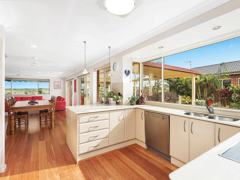 64 Sapphire Drive, Port Macquarie NSW 2444