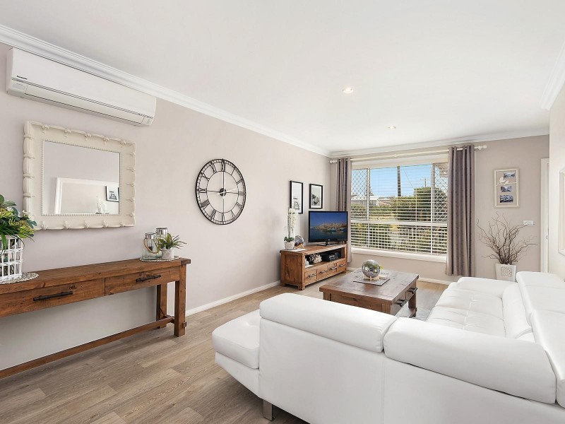 1/1604 Ocean Drive, Lake Cathie NSW 2445