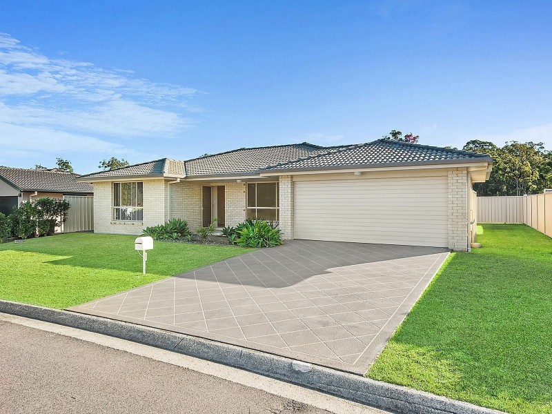 27 Redgum Circuit, Port Macquarie NSW 2444