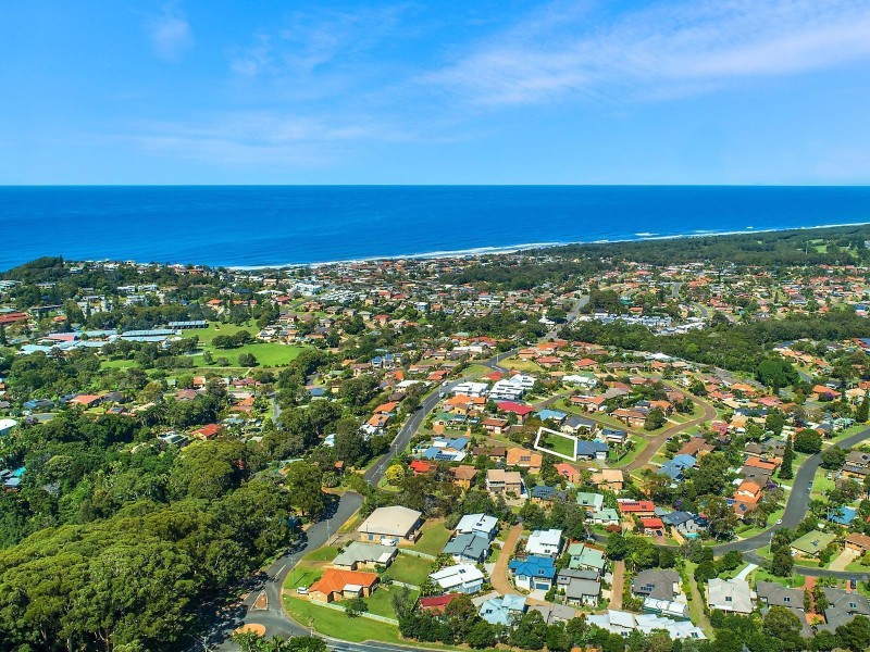 8 The Plateau, Port Macquarie NSW 2444