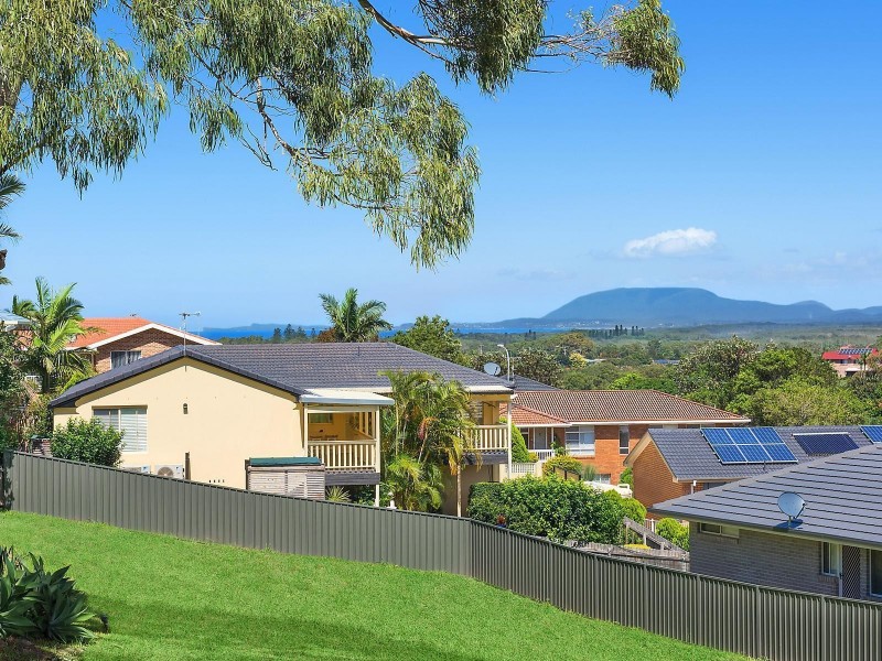 8 The Plateau, Port Macquarie NSW 2444