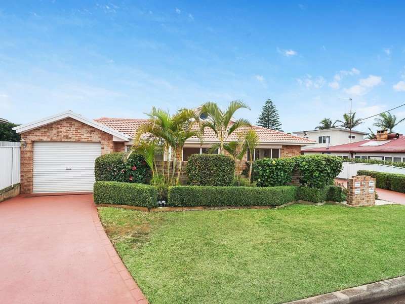 1/8 Seaview Avenue, Port Macquarie NSW 2444