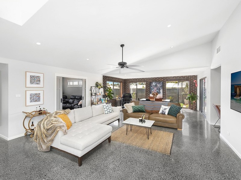 4b Boltwood Way, Thrumster NSW 2444