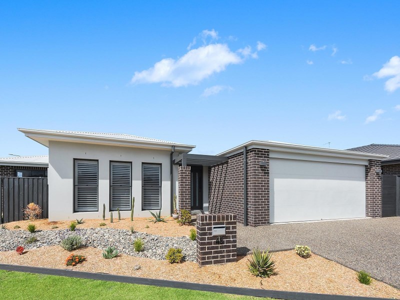 4b Boltwood Way, Thrumster NSW 2444