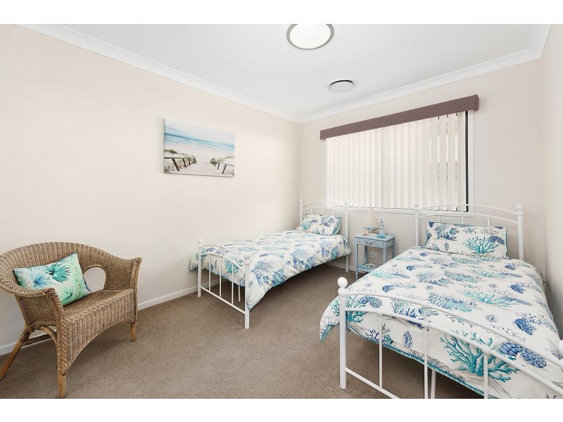 8 Lyrebird Place, Port Macquarie NSW 2444