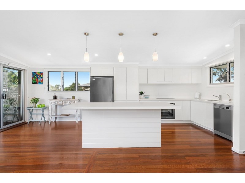 13 Kalang Street, Lake Cathie NSW 2445