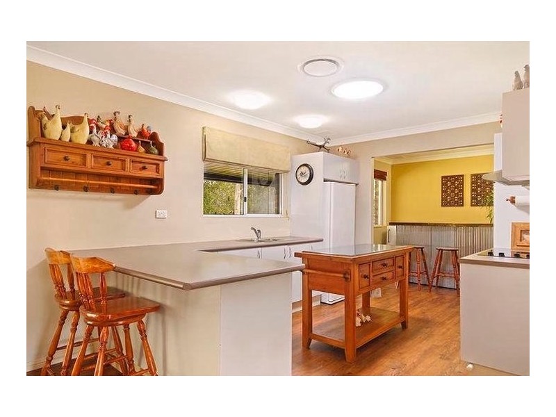 4 Warrew Crescent, King Creek NSW 2446