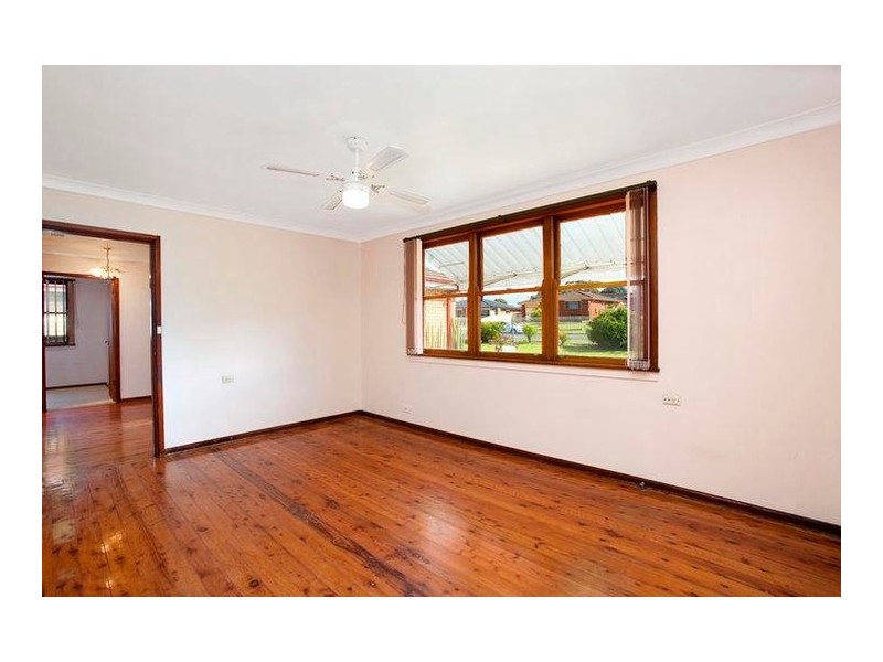 22 Landy Drive, Mount Warrigal NSW 2528