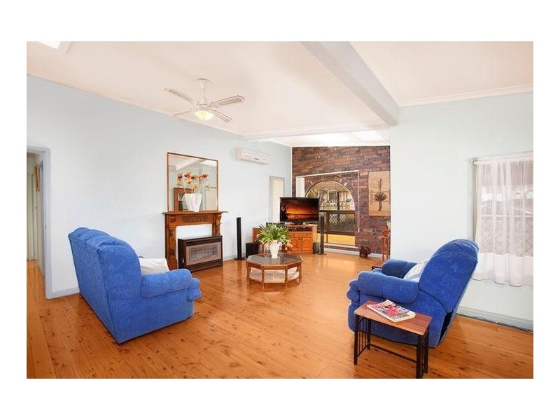 42 Landy Drive, Mount Warrigal NSW 2528