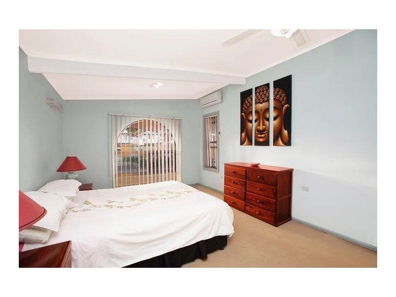 42 Landy Drive, Mount Warrigal NSW 2528