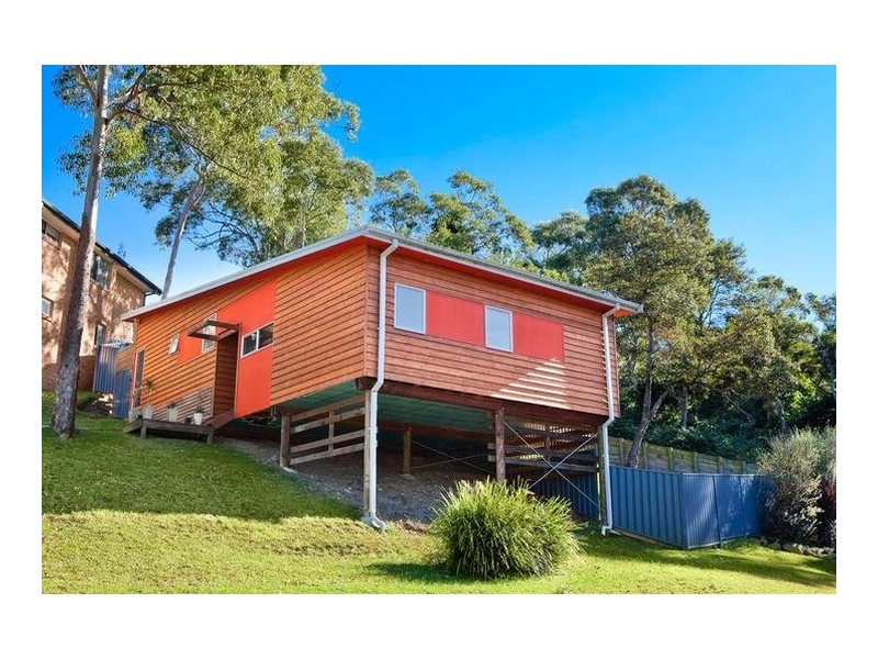 12 Woodlands Place, Figtree NSW 2525