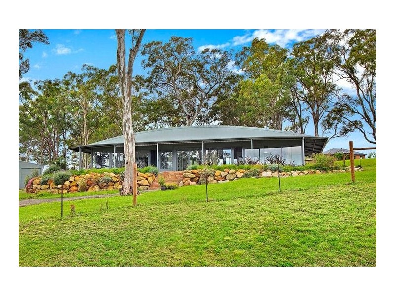 4 Bimbadeen Place, Yellow Rock NSW 2527