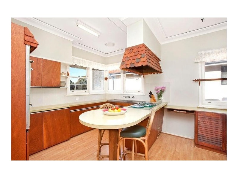 82 Yellagong Street, West Wollongong NSW 2500