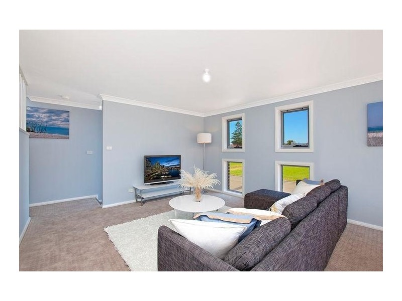 28 Illowra Parkway, Primbee NSW 2502