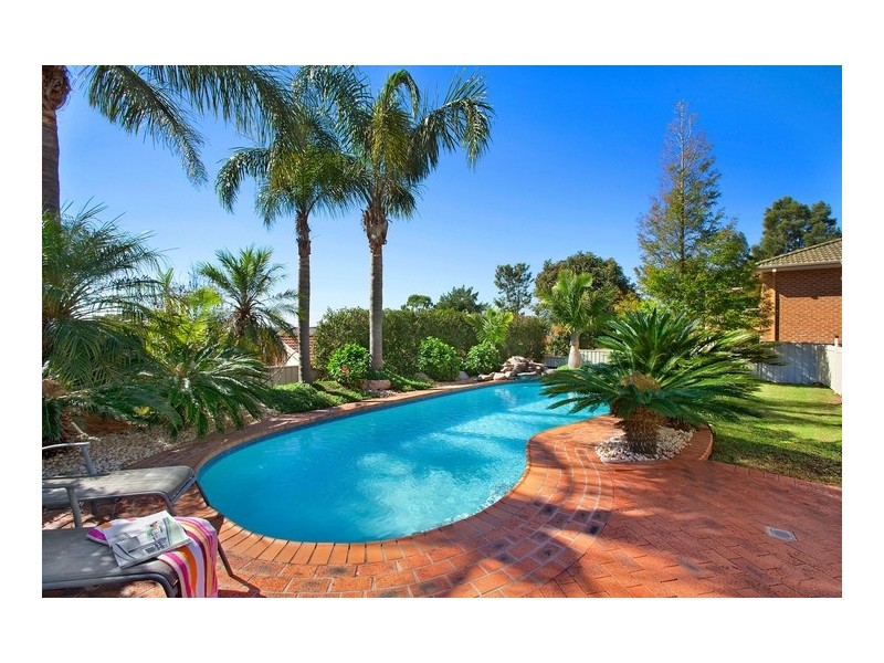 138 Derribong Drive, Cordeaux Heights NSW 2526
