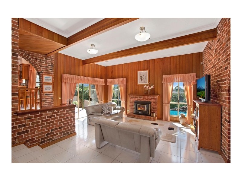 138 Derribong Drive, Cordeaux Heights NSW 2526
