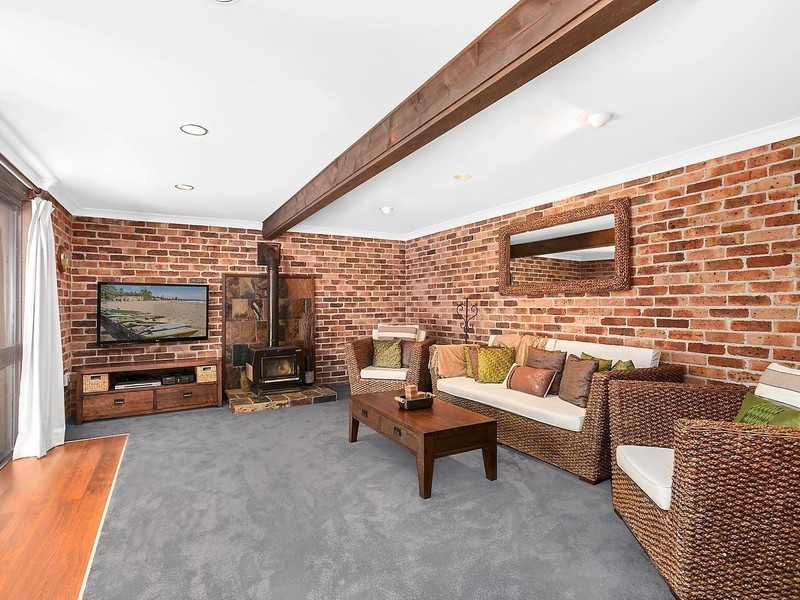 6 Amaroo Avenue, Figtree NSW 2525