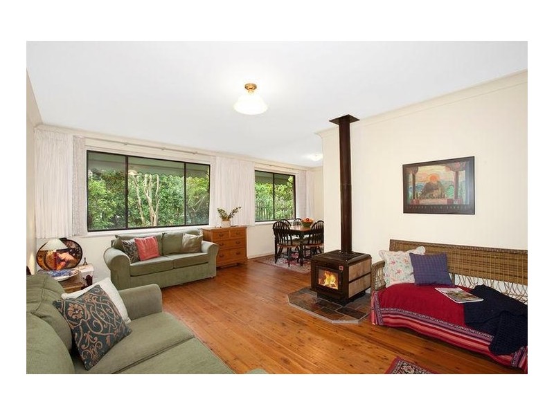 52 Stones Road, Mount Kembla NSW 2526