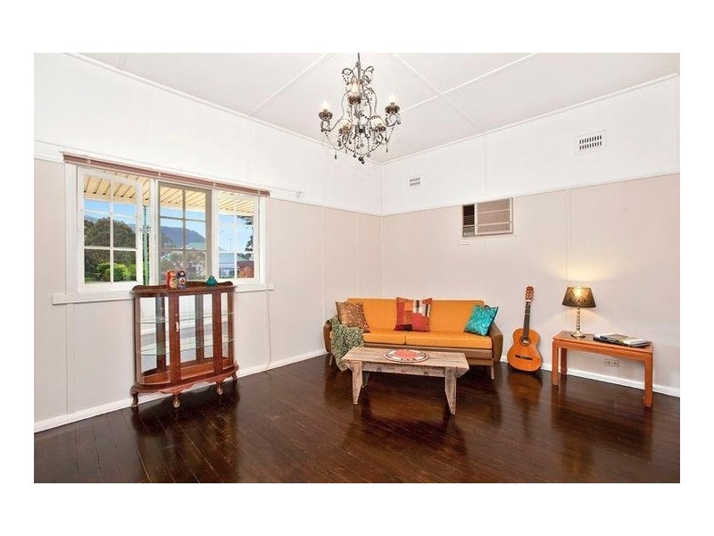 96 Princes Highway, Thirroul NSW 2515