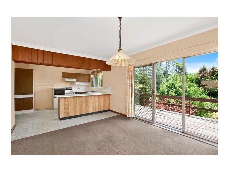 8 Bellebrae Avenue, Mount Ousley NSW 2519